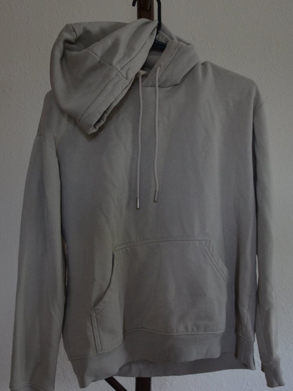 H&M women's cream color hoodie